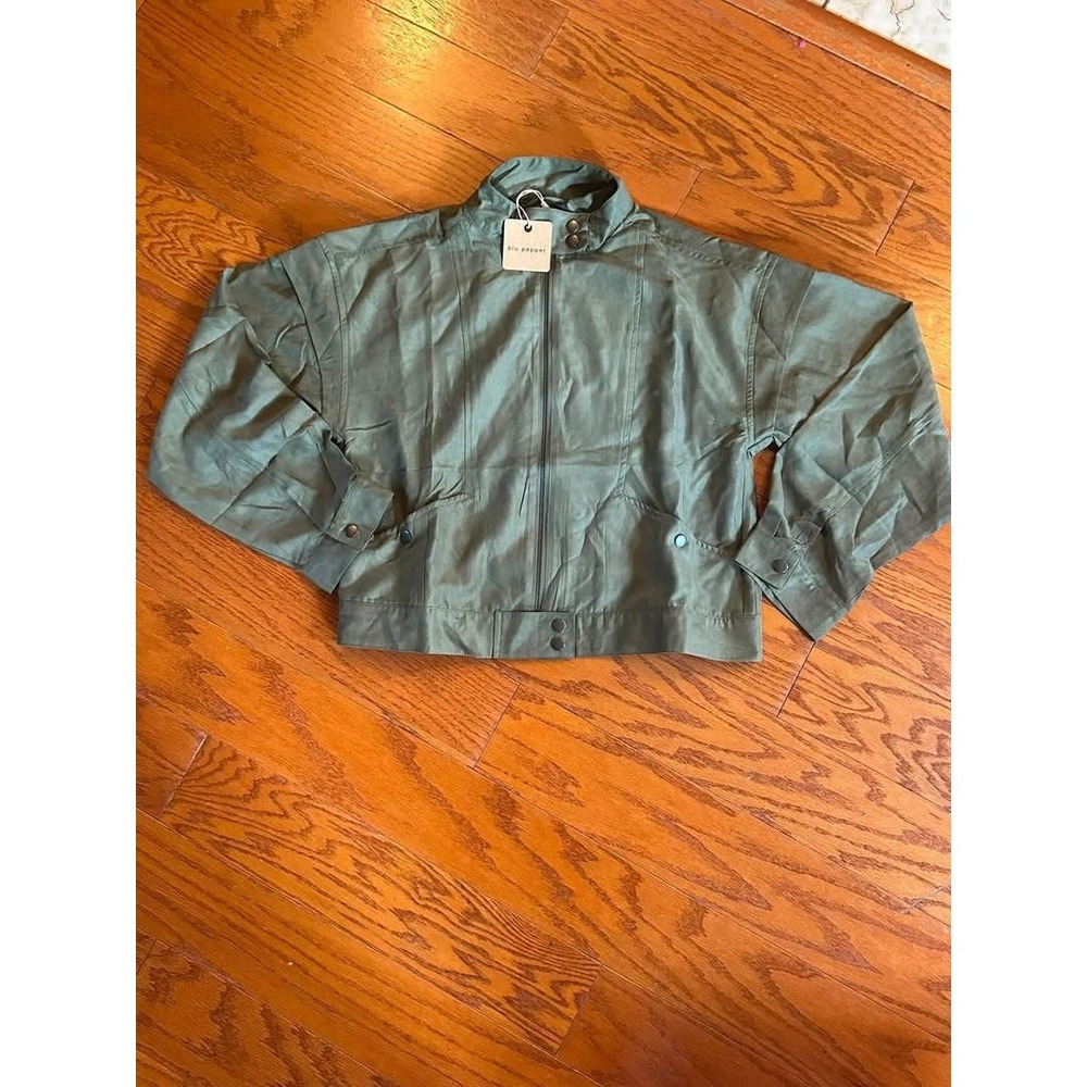 Blu Pepper Olive Green Cropped Bomber Jacket Mock Neck Zip Up Utility Coat NWT